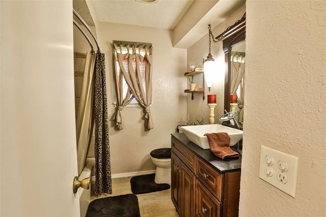 1410 SW 77th Terrace, Oklahoma City, OK 73159