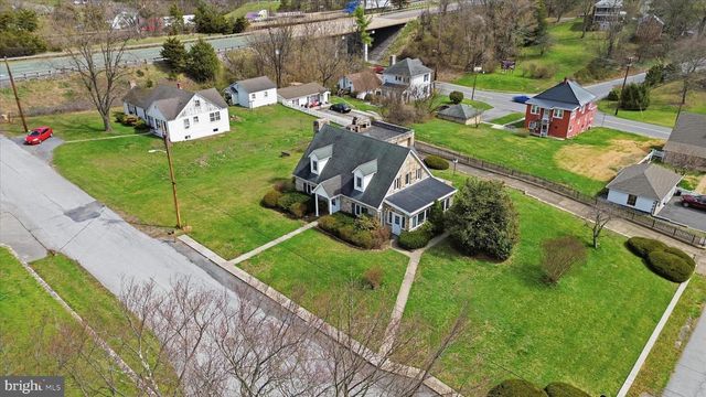 216 MARYLAND AVE, Hancock, MD 21750