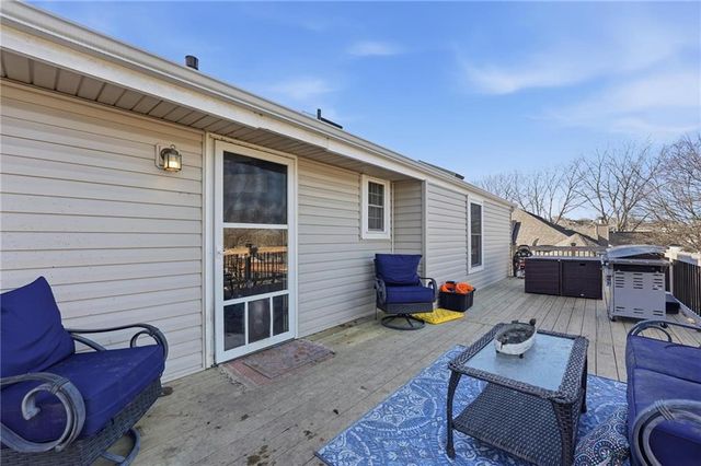 714 Nelson Drive, Grain Valley, MO 64029