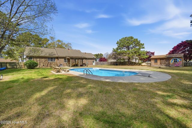 147 N Point Boulevard, Moyock, NC 27958