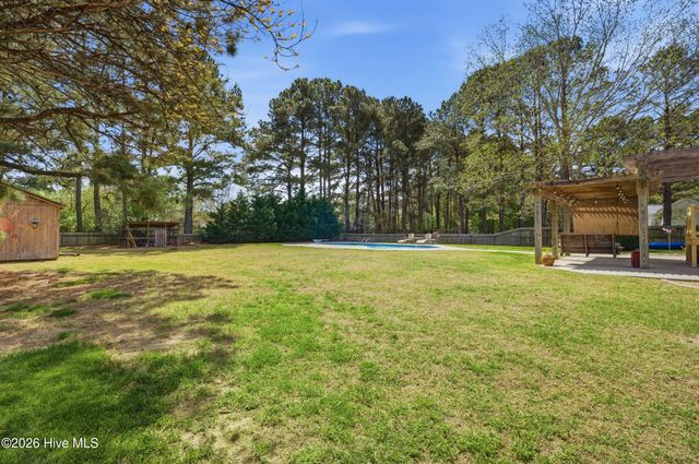 147 N Point Boulevard, Moyock, NC 27958