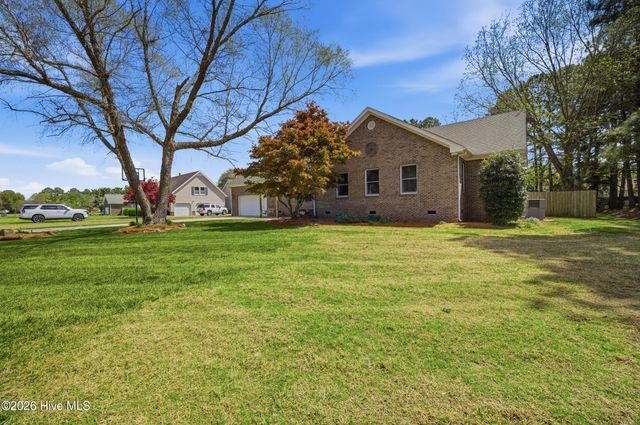 147 N Point Boulevard, Moyock, NC 27958