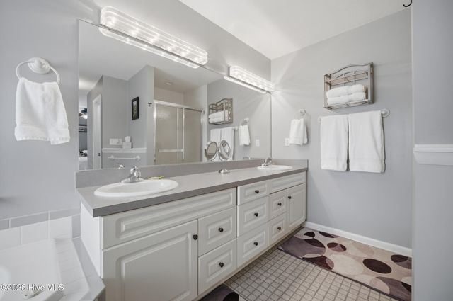 147 N Point Boulevard, Moyock, NC 27958