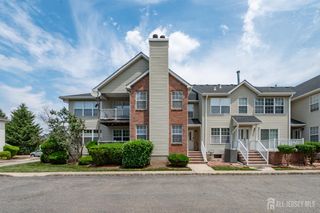 186 Barclay Court, Piscataway, NJ 08854