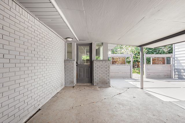 4241 Whitfield Avenue, Fort Worth, TX 76109