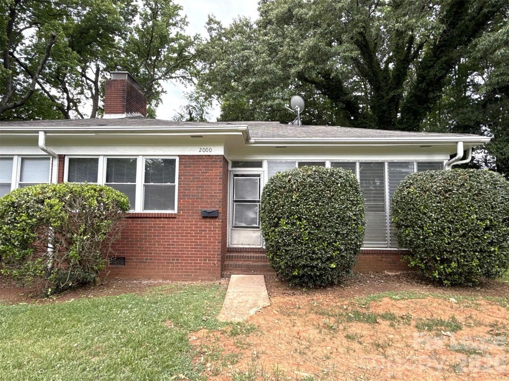 2000 Weststone Drive, Charlotte, NC 28208