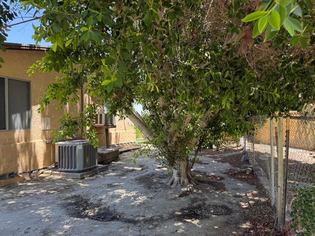 86037 Palmeras Circle, Coachella, CA 92236