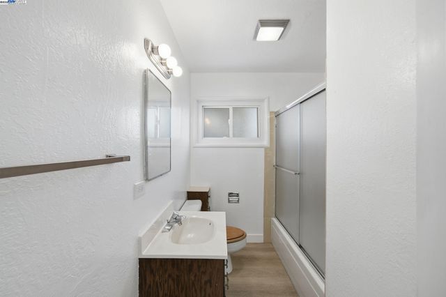 19837 Waverly Ave, San Lorenzo, CA 94541