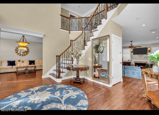 9 Mehar Court, Jackson, NJ 08527