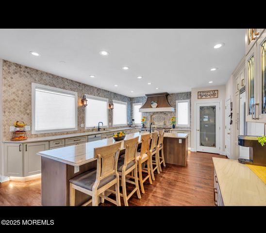 9 Mehar Court, Jackson, NJ 08527