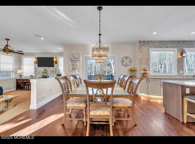 9 Mehar Court, Jackson, NJ 08527