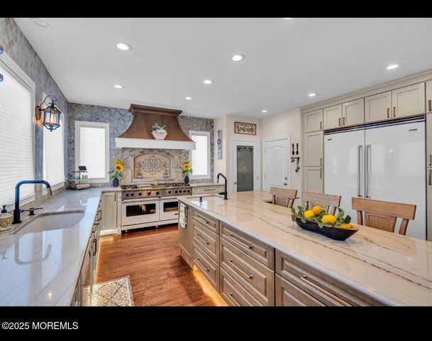 9 Mehar Court, Jackson, NJ 08527