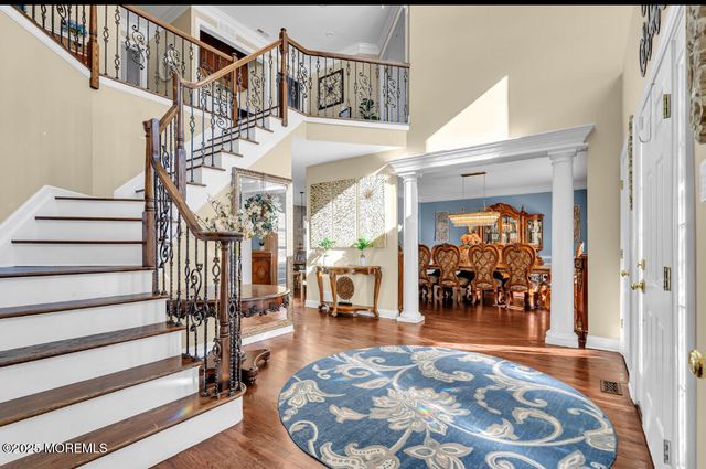9 Mehar Court, Jackson, NJ 08527