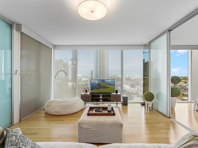 1040 Biscayne Blvd 1107, Miami, FL 33132