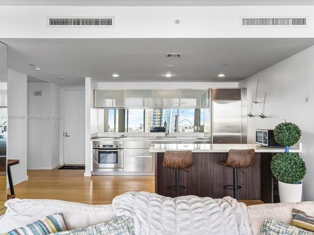 1040 Biscayne Blvd 1107, Miami, FL 33132