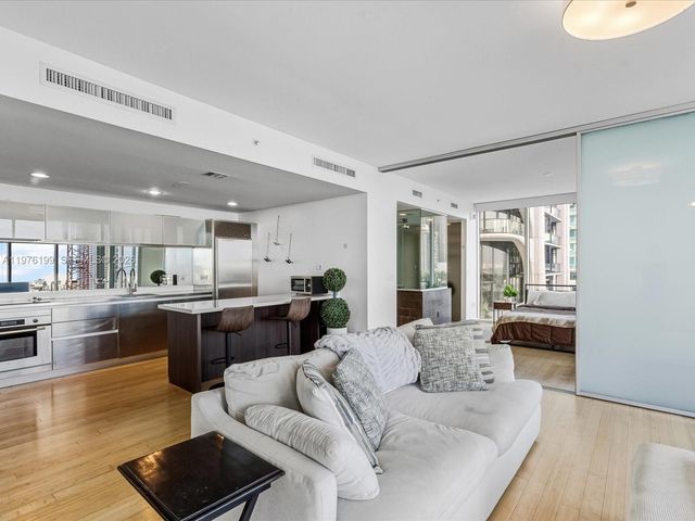 1040 Biscayne Blvd 1107, Miami, FL 33132