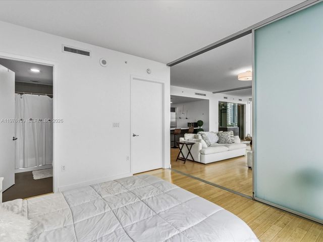 1040 Biscayne Blvd 1107, Miami, FL 33132