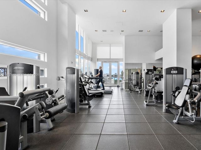 1040 Biscayne Blvd 1107, Miami, FL 33132