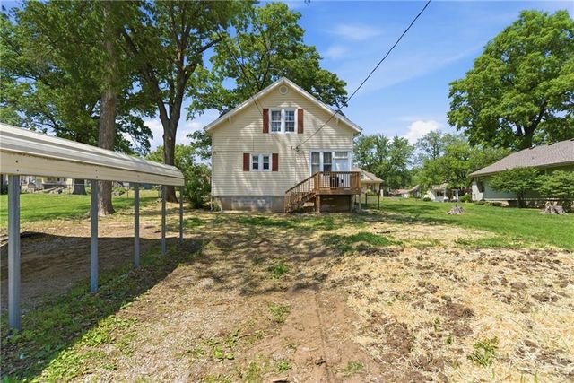1307 Spruce Street, Leavenworth, KS 66048