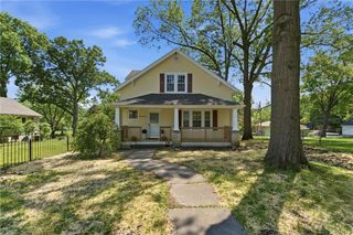 1307 Spruce Street, Leavenworth, KS 66048