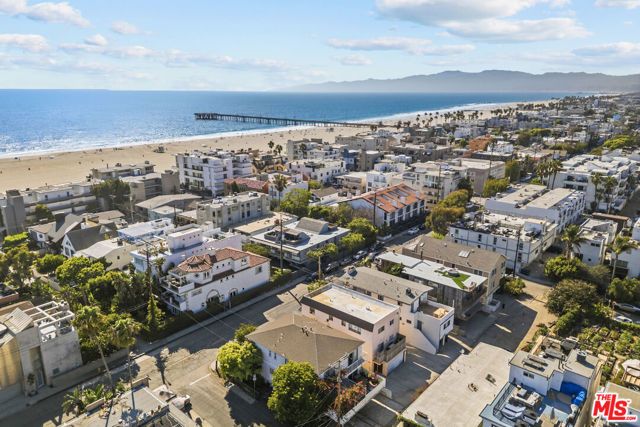3620 Pacific Avenue 2, Los Angeles, CA 90292