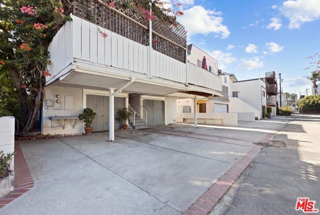 3620 Pacific Avenue 2, Los Angeles, CA 90292