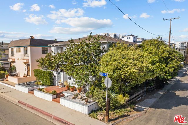 3620 Pacific Avenue 2, Los Angeles, CA 90292