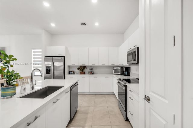 4577 SW 174th Ave, Miramar, FL 33029