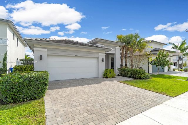 4577 SW 174th Ave, Miramar, FL 33029