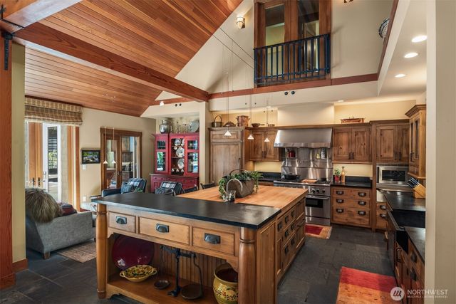 20530 SE 19th Street, Sammamish, WA 98075