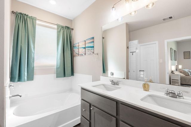 840 Mineral Wells Lane, College Station, TX 77845