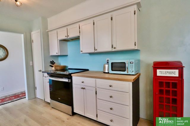 1805 N 78 Street, Omaha, NE 68114