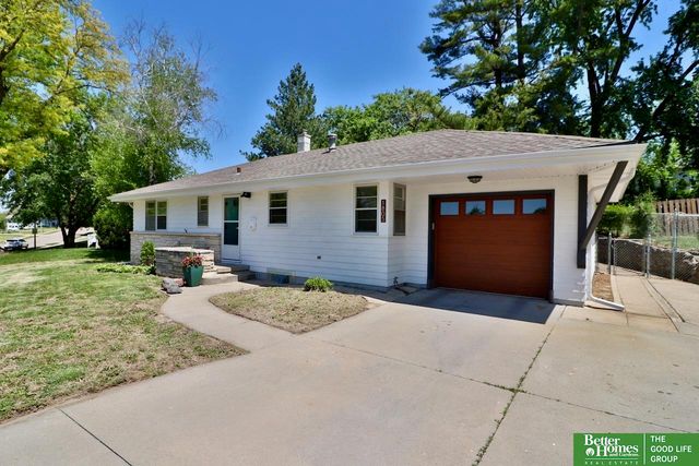 1805 N 78 Street, Omaha, NE 68114
