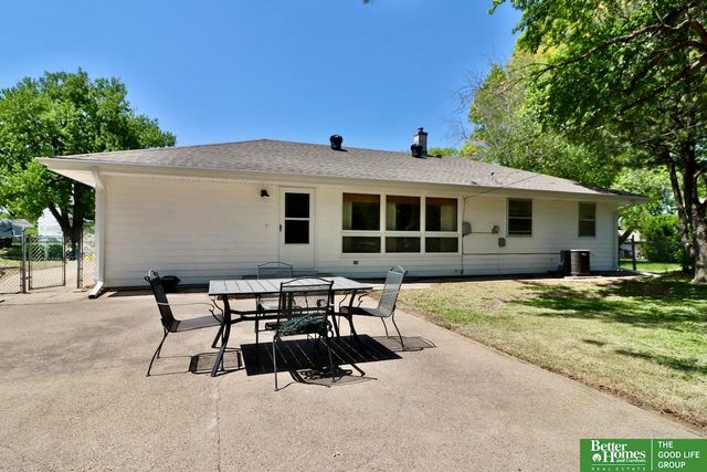 1805 N 78 Street, Omaha, NE 68114
