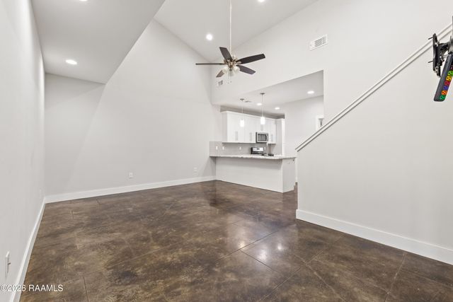 209 Highland Park Lane, Lafayette, LA 70508