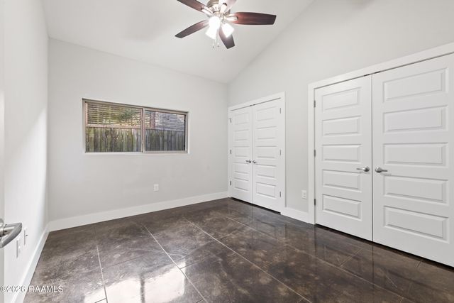 209 Highland Park Lane, Lafayette, LA 70508