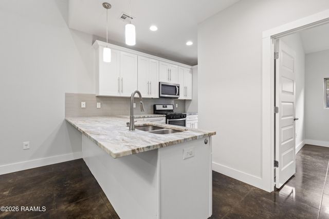 209 Highland Park Lane, Lafayette, LA 70508