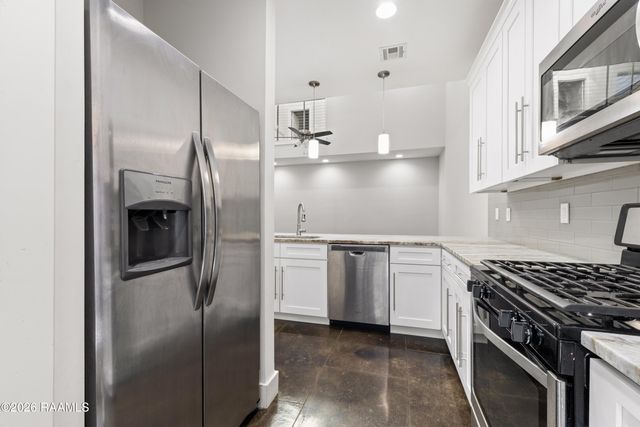 209 Highland Park Lane, Lafayette, LA 70508