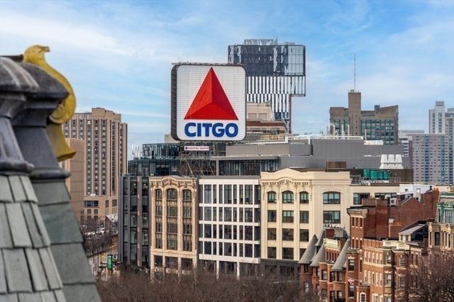 390 Commonwealth Ave 809, Boston, MA 02215