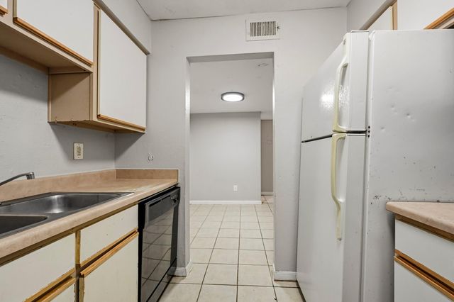 9616 Long Point Road 33, Houston, TX 77055