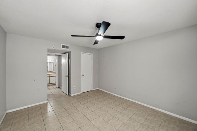 9616 Long Point Road 33, Houston, TX 77055