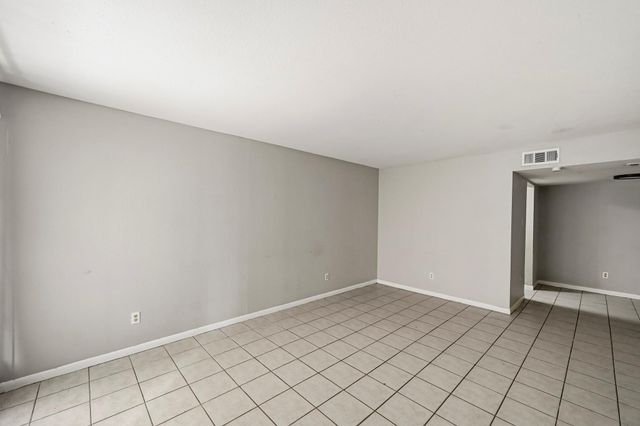 9616 Long Point Road 33, Houston, TX 77055