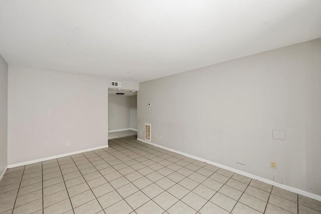 9616 Long Point Road 33, Houston, TX 77055