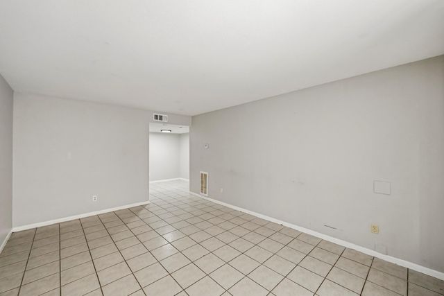9616 Long Point Road 33, Houston, TX 77055