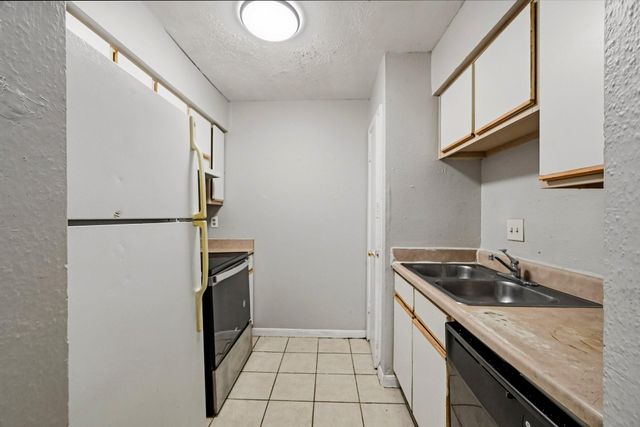 9616 Long Point Road 33, Houston, TX 77055