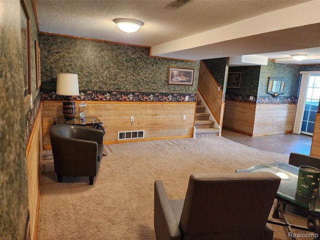 635 Sherry Drive, Lake Orion, MI 48362