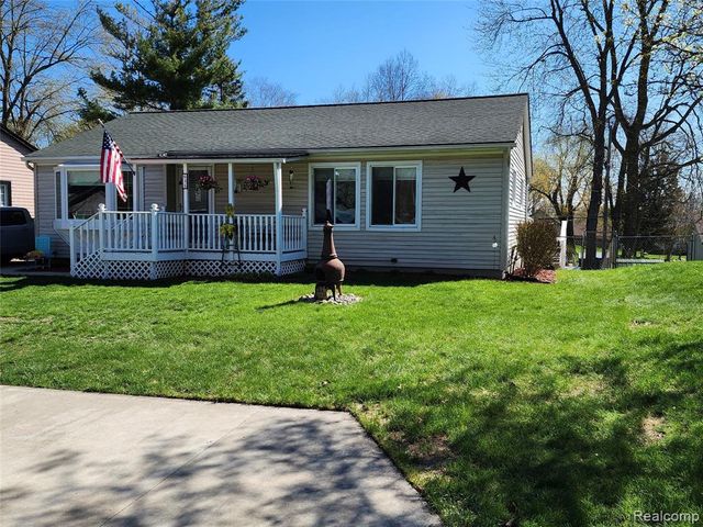 635 Sherry Drive, Lake Orion, MI 48362