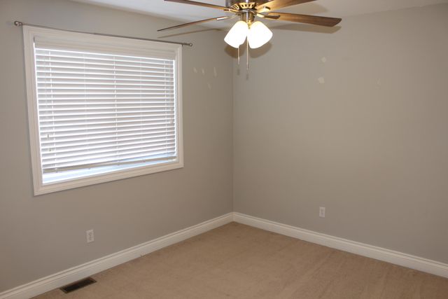 12361 Spencer Lane, Carleton, MI 48117