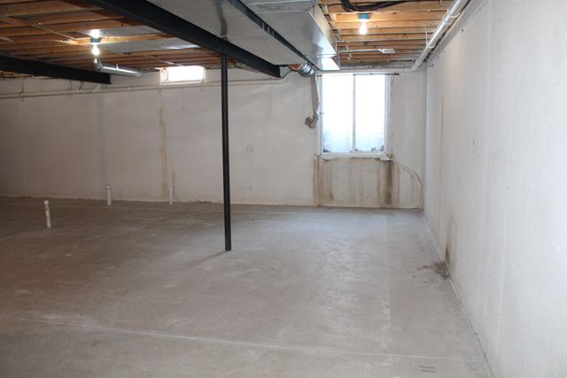 12361 Spencer Lane, Carleton, MI 48117