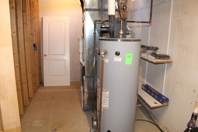 12361 Spencer Lane, Carleton, MI 48117